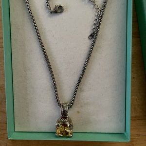 Costume jewelry yellow stone necklace